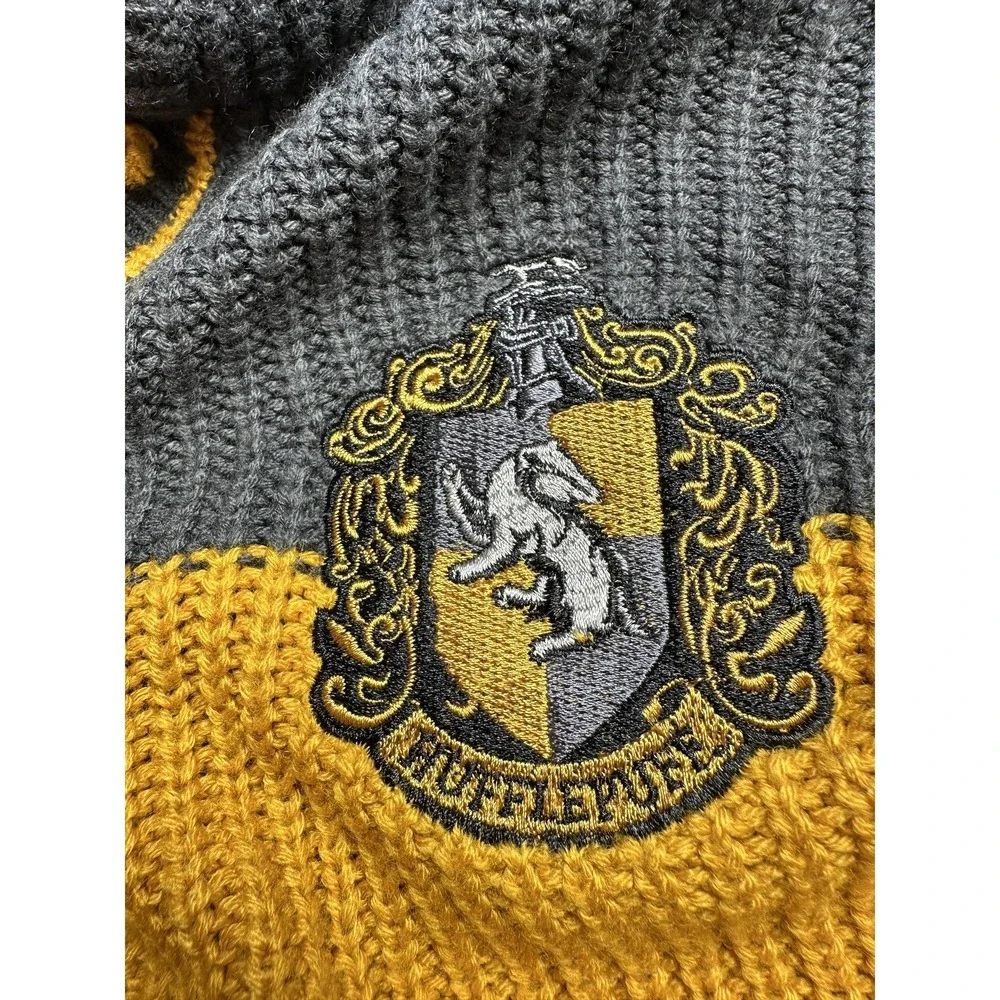 Harry Potter‎ Sweater Hoodie Size 1 Gray Yellow Hufflepuff Knit Pullover